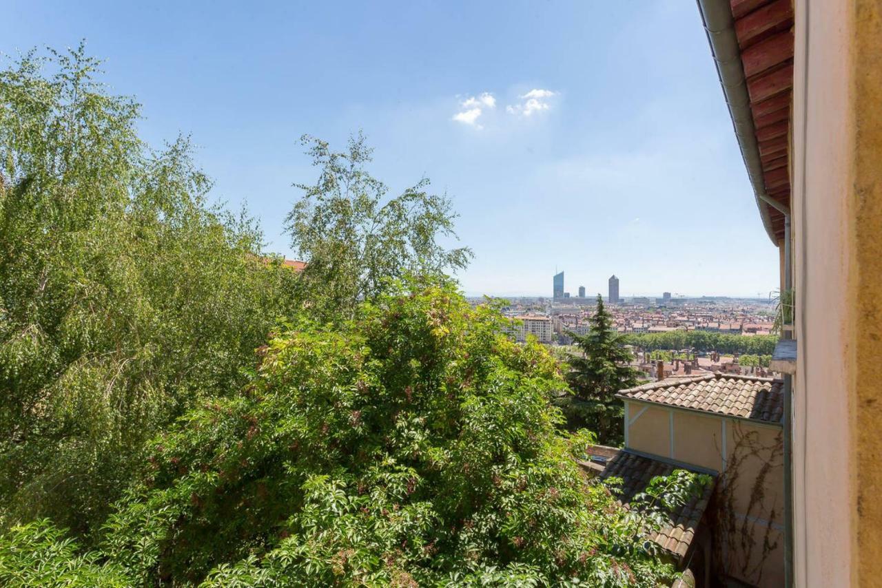 Sur Les Hauteurs Du Vieux Lyon Exterior foto