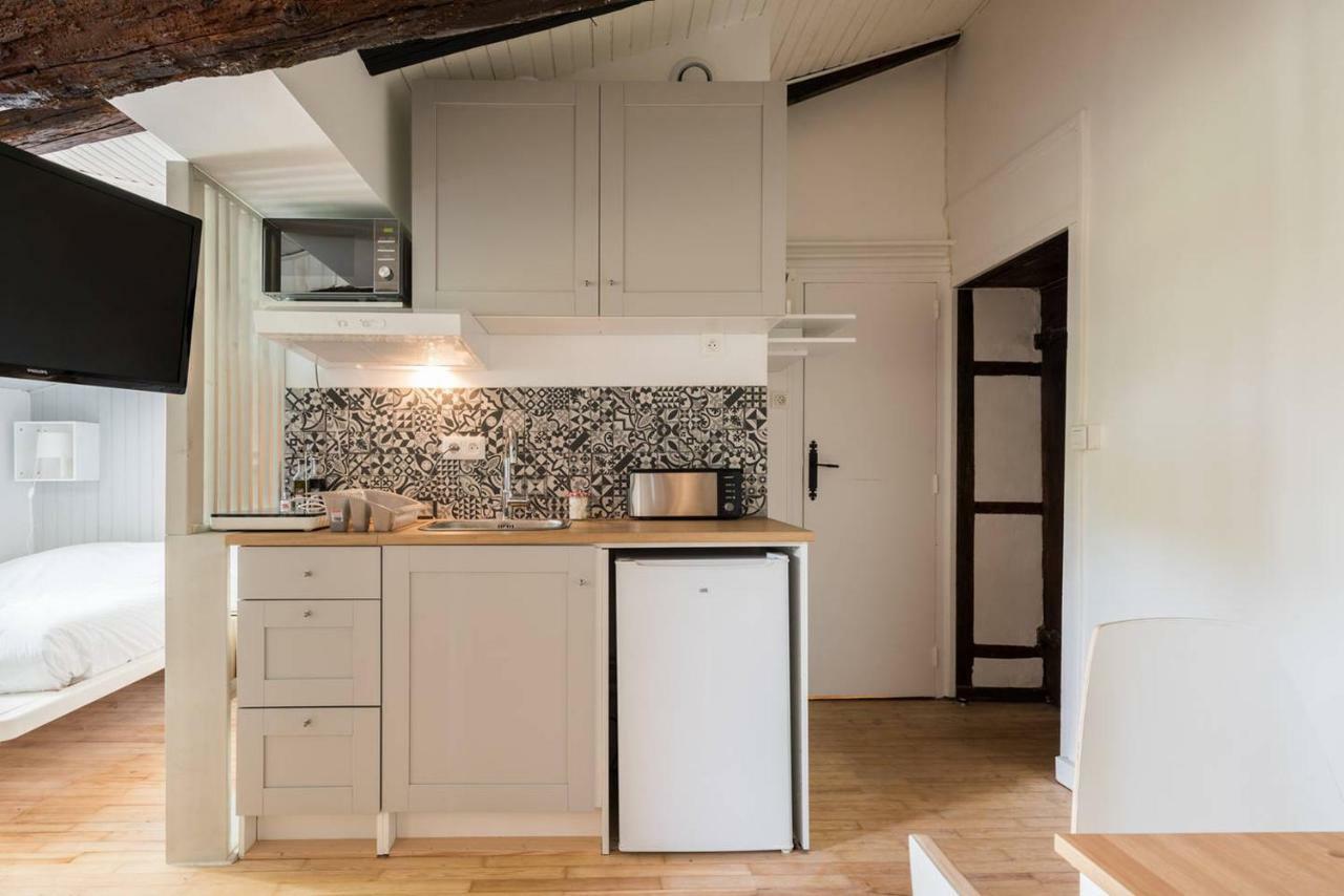 Sur Les Hauteurs Du Vieux Lyon Exterior foto